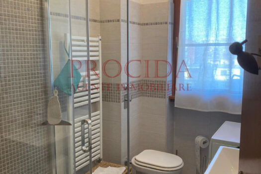 QUADRILOCALE CON BALCONI – VIA CASSANESE