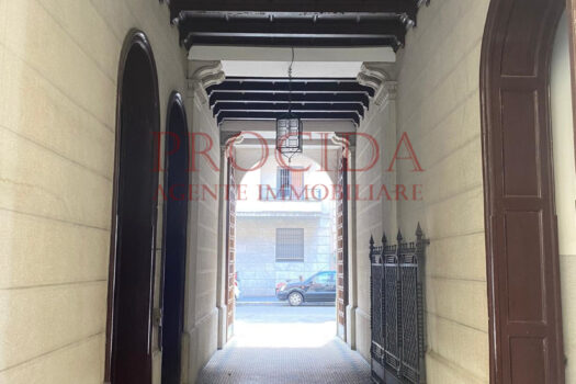 BILOCALE CON GRAZIOSO SPAZIO ESTERNO