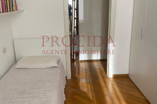 AMPIO TRILOCALE CON CUCINA ABITABILE