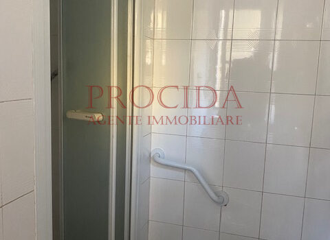 AMPIO BILOCALE DOPPIA ESPOSIZIONE