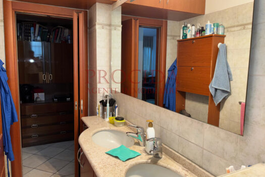 QUADRILOCALE CON VERANDA E GARAGE